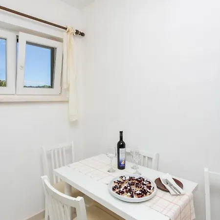 Maria Kolocep- Three Bedroom With Backyard Terrace And S... Kolocep Island